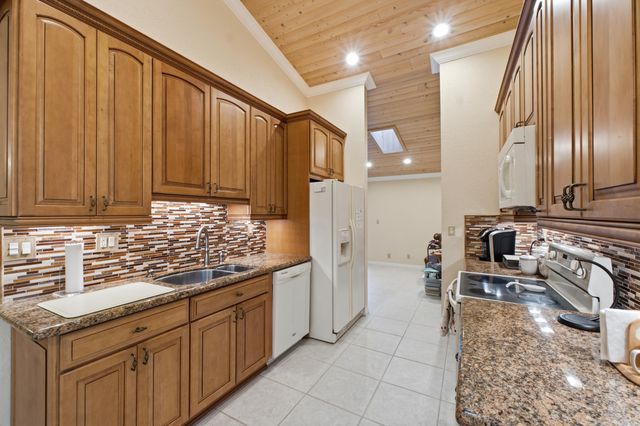 8719 NW 1ST Street, Coral Springs, FL 33071