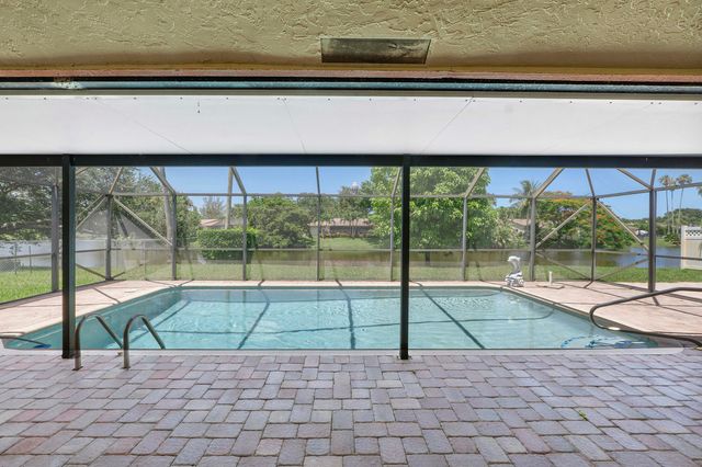 8719 NW 1ST Street, Coral Springs, FL 33071