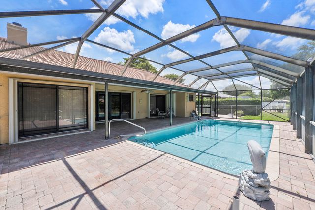 8719 NW 1ST Street, Coral Springs, FL 33071
