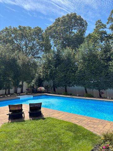 274 Collington Drive, Ronkonkoma, NY 11779