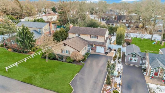 274 Collington Drive, Ronkonkoma, NY 11779