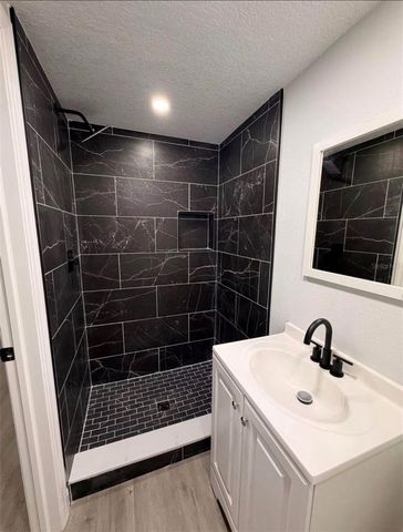 1905 ROSLYN AVENUE, Bradenton, FL 34207