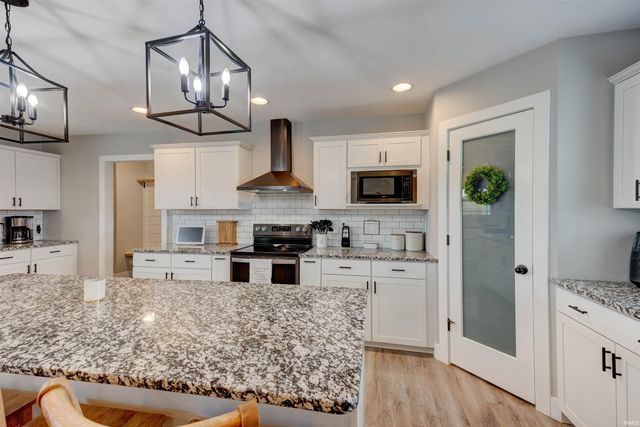 700 St Phillips Road, Evansville, IN 47712