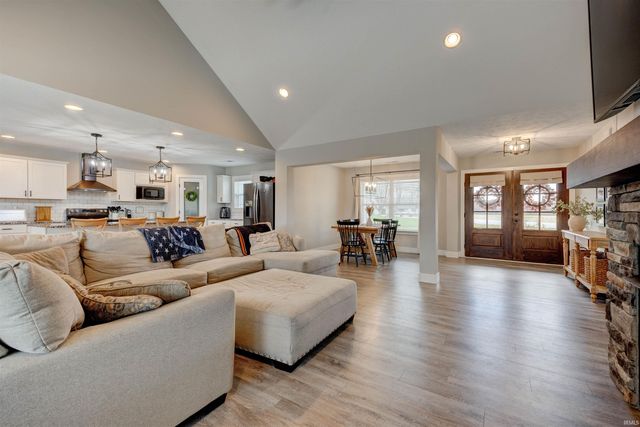 700 St Phillips Road, Evansville, IN 47712