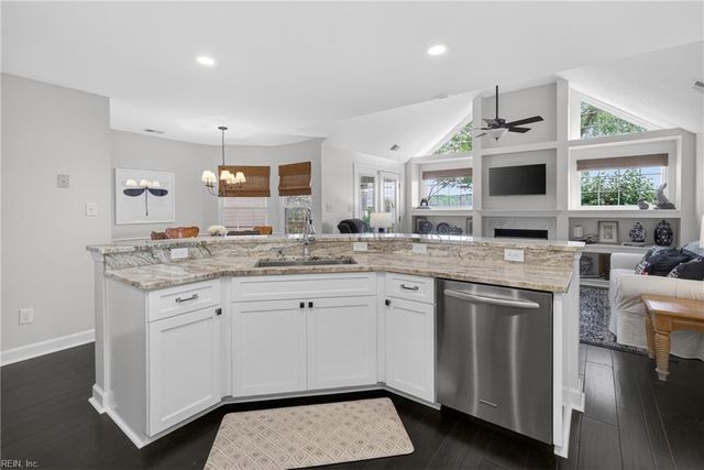 3281 Fayette DR, Virginia Beach, VA 23456