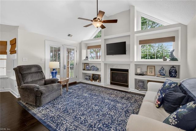 3281 Fayette DR, Virginia Beach, VA 23456