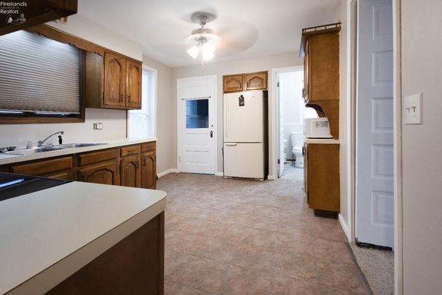 W 1225 Osborne Street, Sandusky, OH 44870