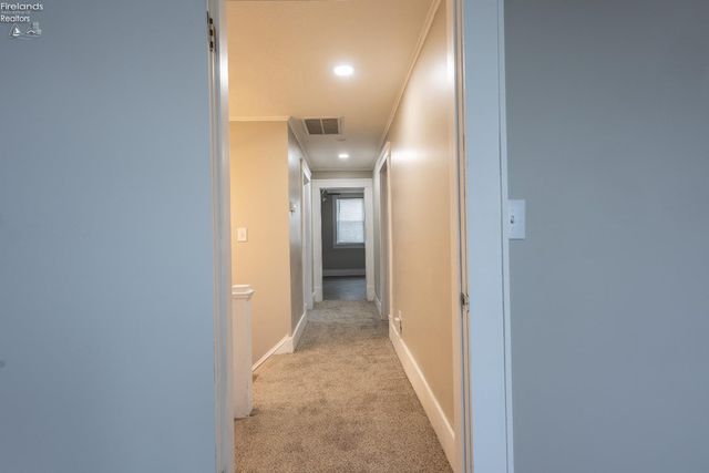 W 1225 Osborne Street, Sandusky, OH 44870