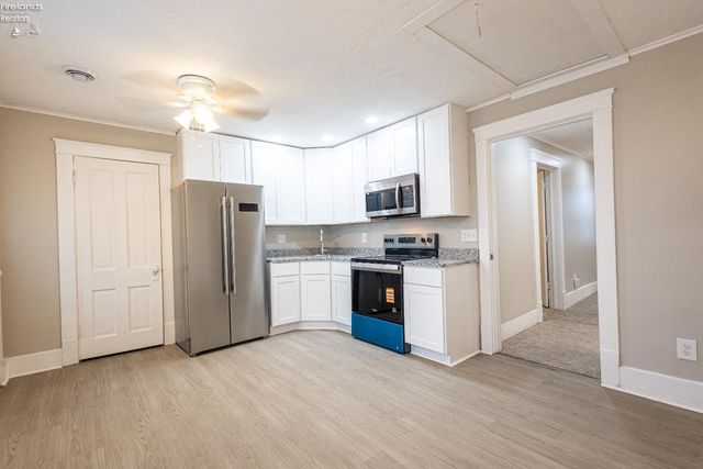 W 1225 Osborne Street, Sandusky, OH 44870