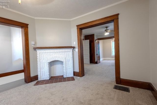 W 1225 Osborne Street, Sandusky, OH 44870