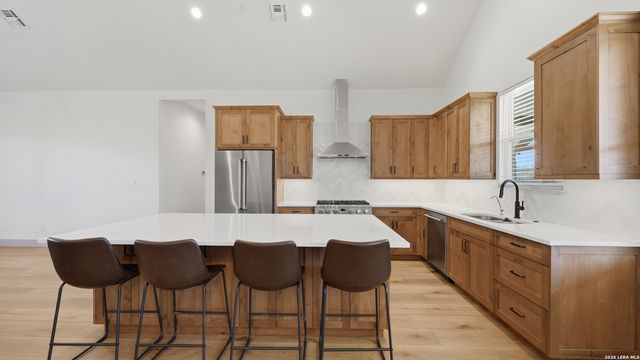 1130 Church, Seguin, TX 78155