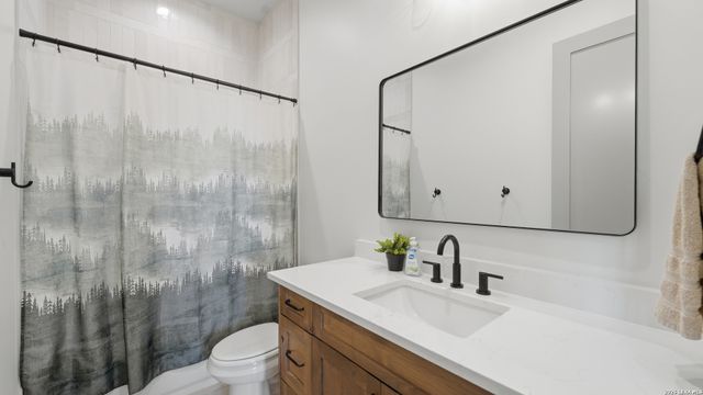 1130 Church, Seguin, TX 78155