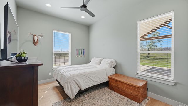 1130 Church, Seguin, TX 78155