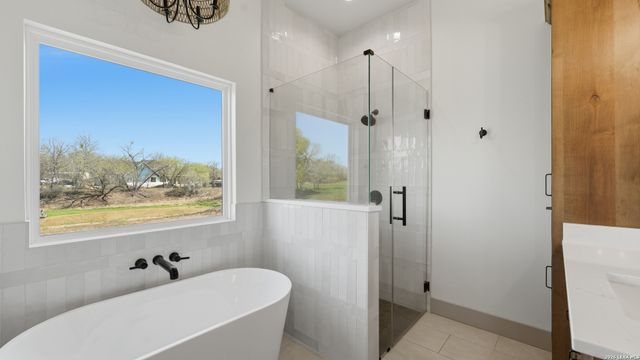 1130 Church, Seguin, TX 78155