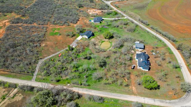 1130 Church, Seguin, TX 78155