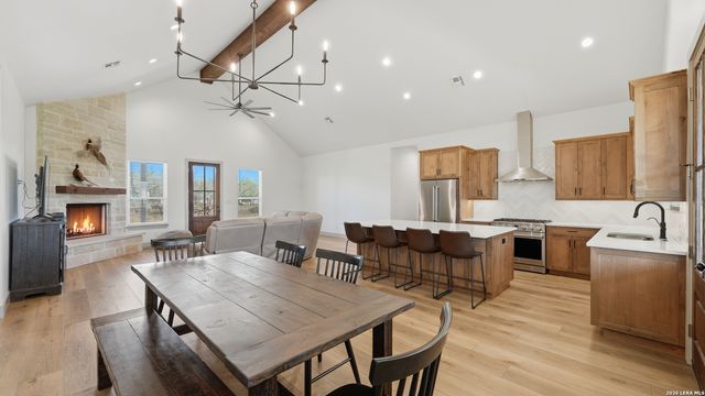 1130 Church, Seguin, TX 78155