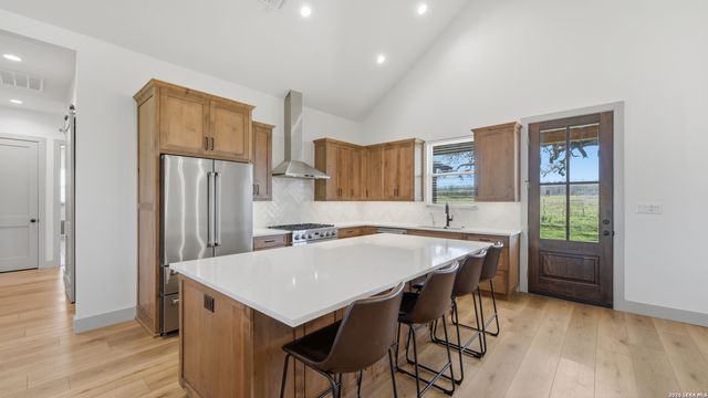 1130 Church, Seguin, TX 78155