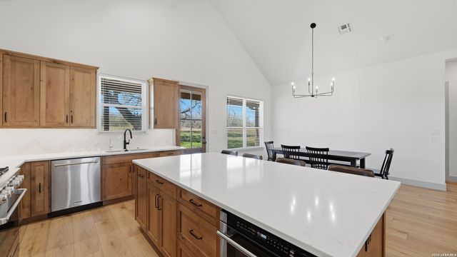 1130 Church, Seguin, TX 78155