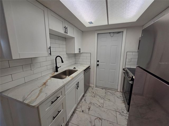 606 S BETTY LANE C, Clearwater, FL 33756