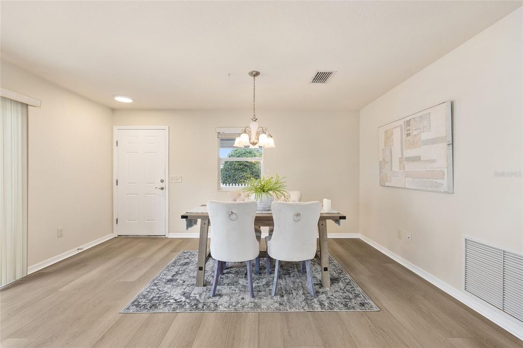 Image 8 of property listing at 3404 CARRABELLE COURT, The Villages, FL 32163