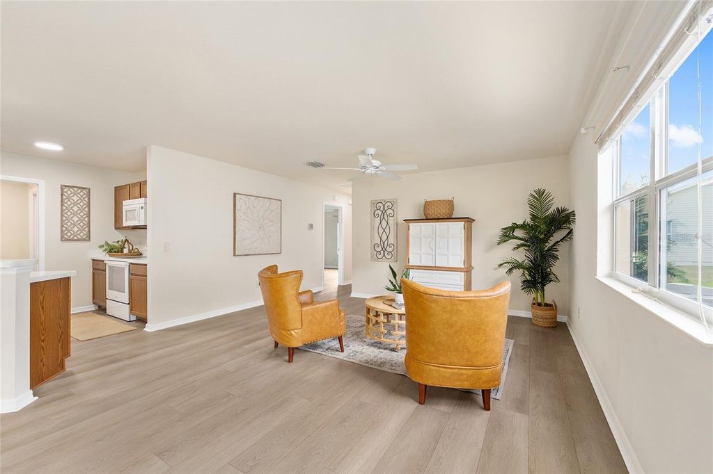 Image 10 of property listing at 3404 CARRABELLE COURT, The Villages, FL 32163