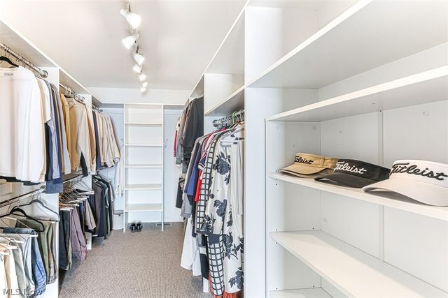 279 Tinkers Trail, Aurora, OH 44202