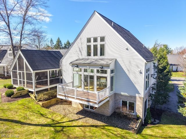 279 Tinkers Trail, Aurora, OH 44202