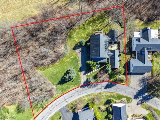 279 Tinkers Trail, Aurora, OH 44202