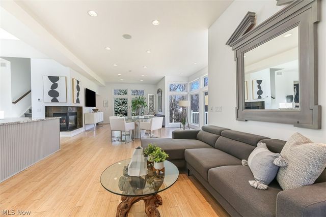 279 Tinkers Trail, Aurora, OH 44202