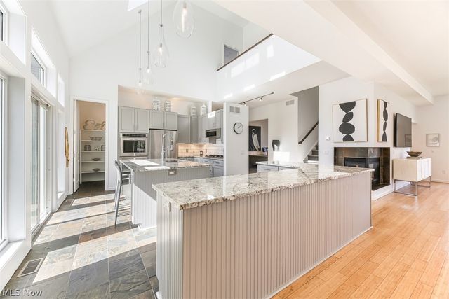 279 Tinkers Trail, Aurora, OH 44202