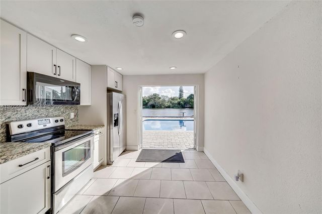 5900 N FARRAGUT DR 0, Hollywood, FL 33021