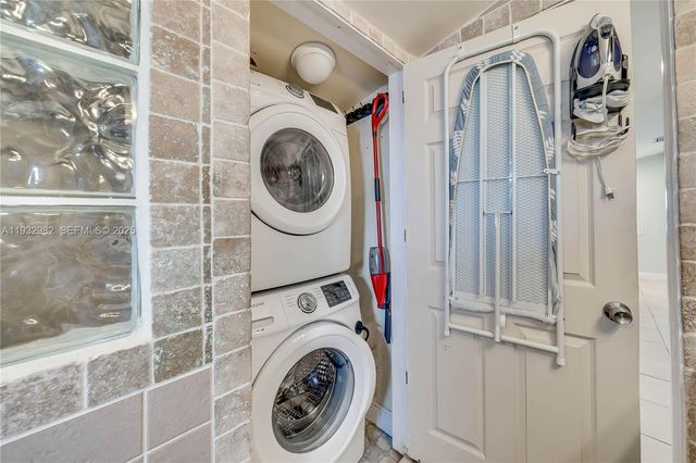 5900 N FARRAGUT DR 0, Hollywood, FL 33021