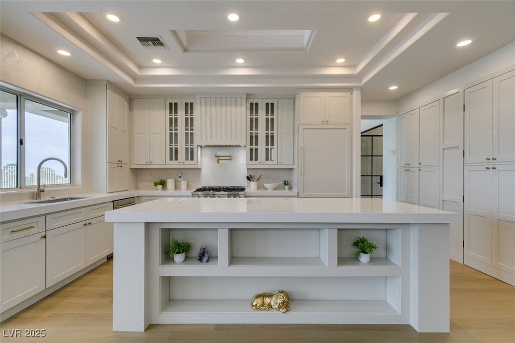 2104 Hot Oak Ridge Street, Las Vegas, NV 89134