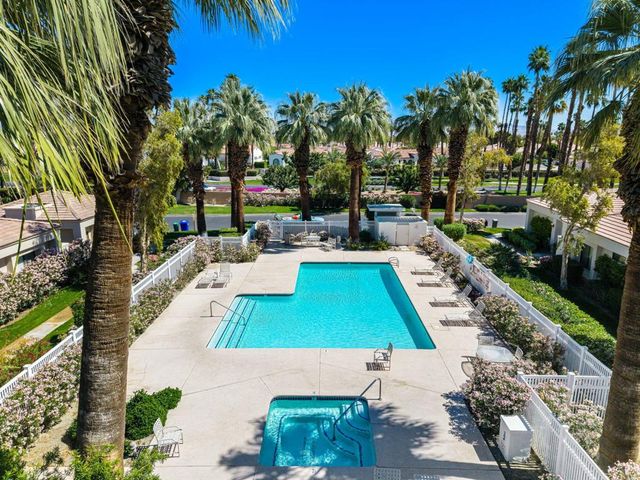 54469 Oak Hill, La Quinta, CA 92253