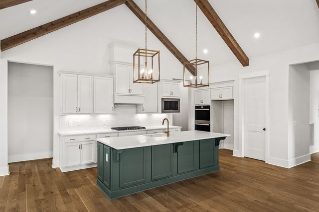 7302 Woodwick Dr, Fairview, TN 37062