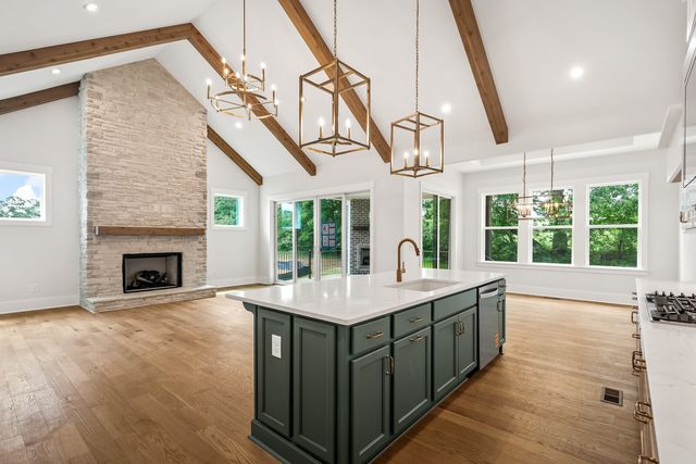 7302 Woodwick Dr, Fairview, TN 37062