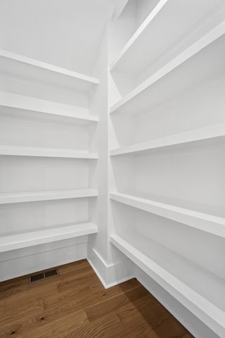 7302 Woodwick Dr, Fairview, TN 37062