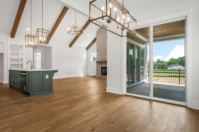 7302 Woodwick Dr, Fairview, TN 37062