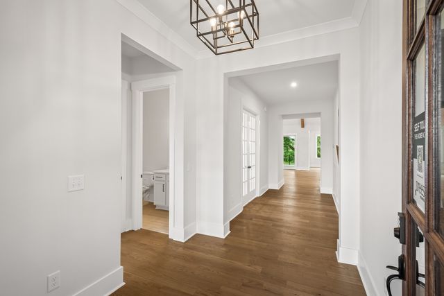 7302 Woodwick Dr, Fairview, TN 37062