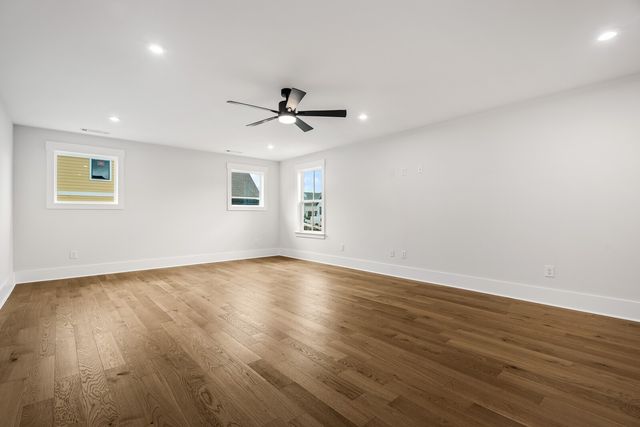 7302 Woodwick Dr, Fairview, TN 37062