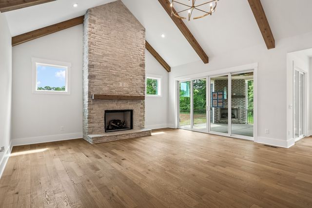 7302 Woodwick Dr, Fairview, TN 37062