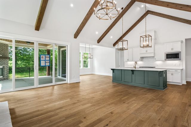 7302 Woodwick Dr, Fairview, TN 37062