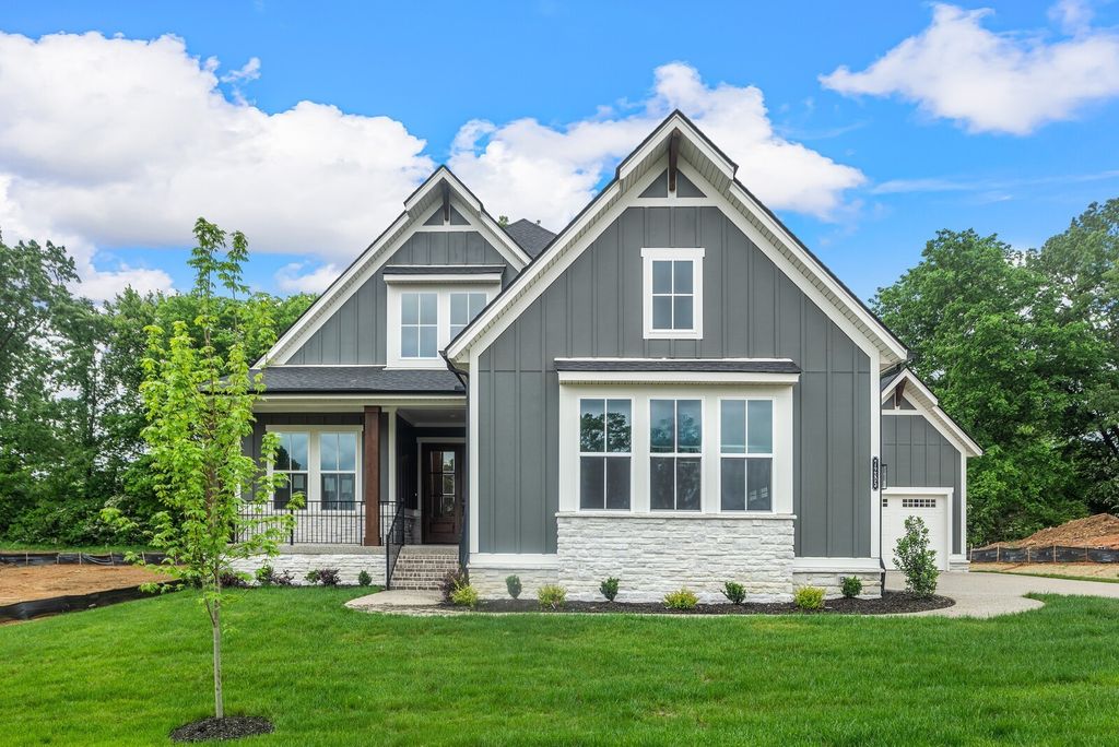 7302 Woodwick Dr, Fairview, TN 37062