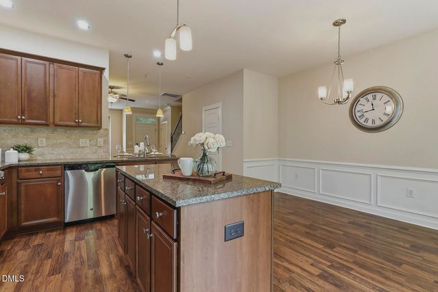 7829 Allscott Way, Raleigh, NC 27612