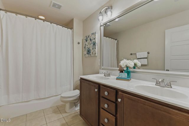 7829 Allscott Way, Raleigh, NC 27612