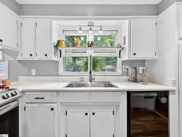 707 Dogwood Trail, Tryon, NC 28782