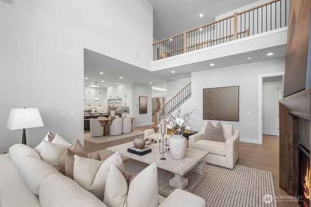 15516 NE 53rd Place, Redmond, WA 98052