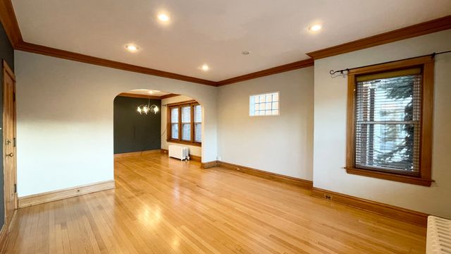 4943 N MARMORA Avenue 1, Chicago, IL 60630