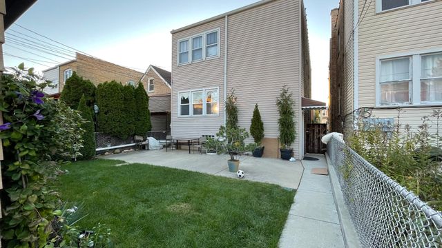 4943 N MARMORA Avenue 1, Chicago, IL 60630