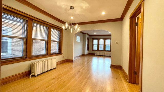 4943 N MARMORA Avenue 1, Chicago, IL 60630